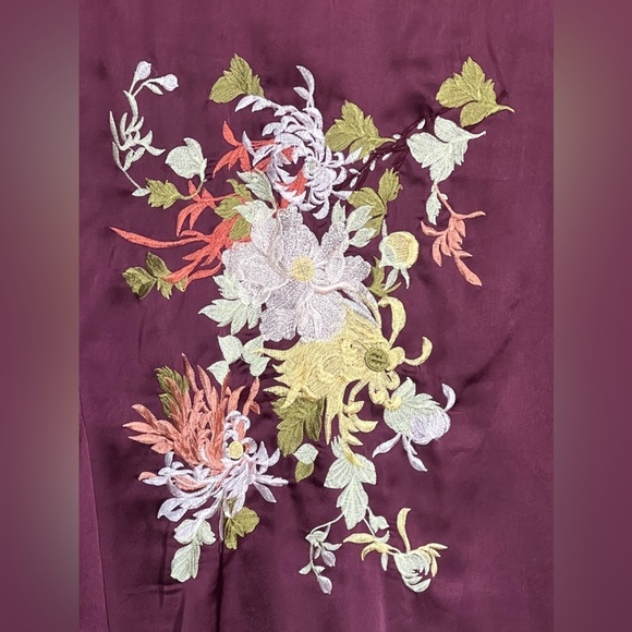 ASOS Maroon Embroidered Back Button Up Top size 4 - Picture 5 of 10